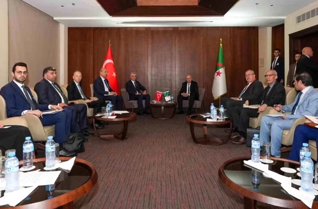Ticaret Bakanı Ömer Bolat, Cezayir Ticaret ve İhracatı Geliştirme Bakanı ile Görüştü