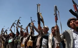 Yemen’de Husiler hacıları taşıyan uçakları alıkoydu