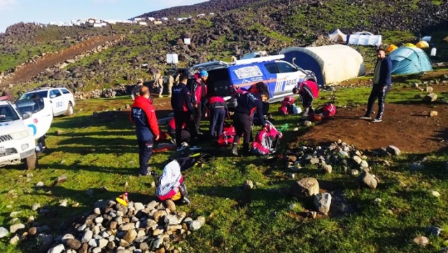 Ağrı Dağı’nda kaybolan 2 kişinin cansız bedeni bulundu