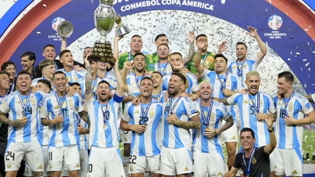 Copa America’da şampiyon Arjantin! 16. kez kupayı müzesine götürdü