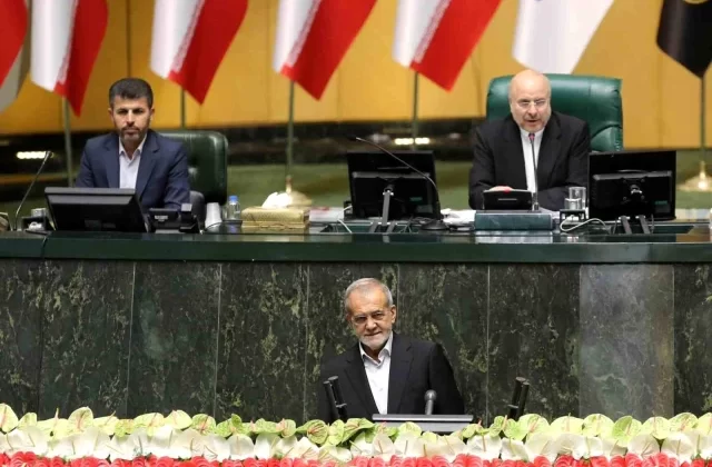 Dışişleri Bakanı Hakan Fidan, İran Cumhurbaşkanı Mesud Pezeşkiyan’ın yemin törenine katıldı