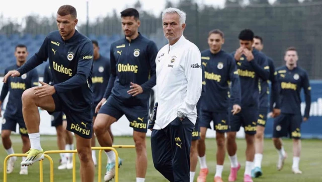Fenerbahçe’de neler oluyor? Jose Mourinho 6 futbolcuya kapıyı gösterdi bile