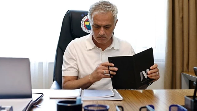 Fenerbahçe’de neler oluyor? Mourinho, 3 ismin kalemini kırdı