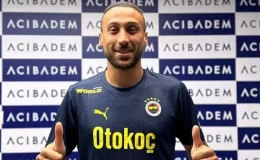 Fenerbahçe’ye transfer olan Cenk Tosun, Beşiktaş’a veda etti