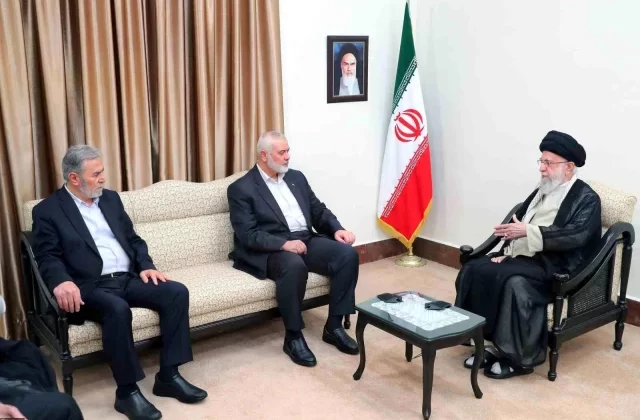 İran Lideri Hamaney, İsrail Karşısında Direniş Gruplarına Destek Verecek