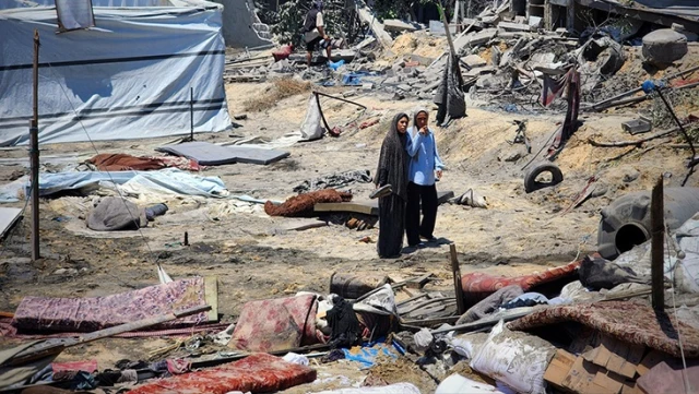 İsrail’in Gazze’de El-Mevasi bölgesine saldırısında can kaybı 90’a çıktı