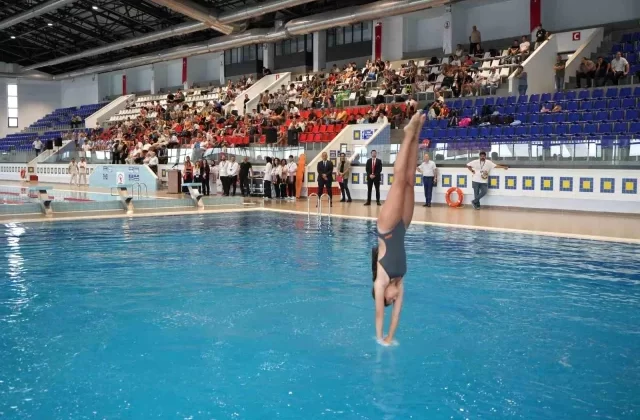 OMÜ Olimpik Yüzme Havuzu Yeniden Açıldı