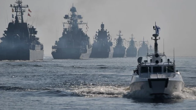 Rusya’nın dev deniz tatbikatı başladı