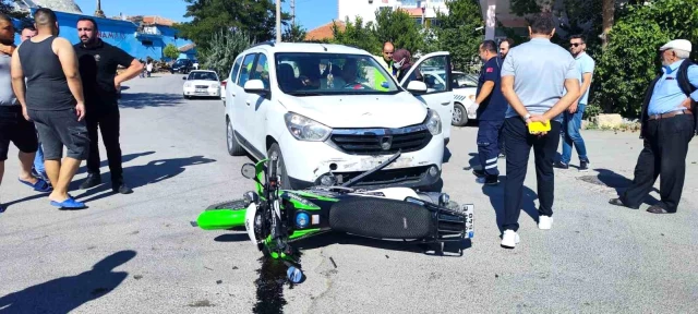 Sivas’ta motosiklet ile otomobil çarpıştı: 2 yaralı