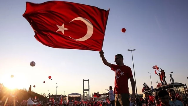 Valilikten vatandaşlara 15 Temmuz çağrısı: Hadi İstanbul’umuzu şanlı bayrağımızla donatalım
