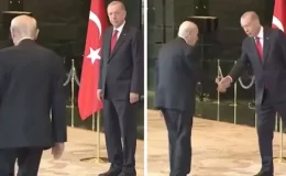 Cumhurbaşkanı Erdoğan’ın Bahçeli’ye gösterdiği nezaket tebrik törenine damga vurdu