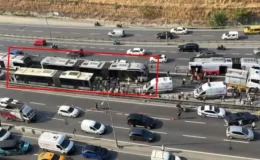 İstanbul’da 10 kişinin yaralandığı metrobüs kazası anbean kamerada