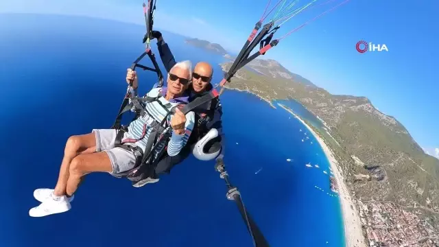 80’lik çiftin adrenalin dolu şovu, görenlerin ağzını açık bıraktı!