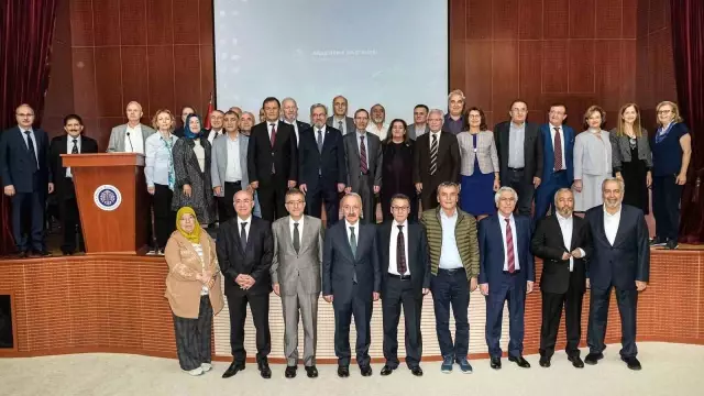 Atatürk Üniversitesi Tıp Fakültesi 1984 Mezunları 40 Yıl Sonra Bir Araya Geldi