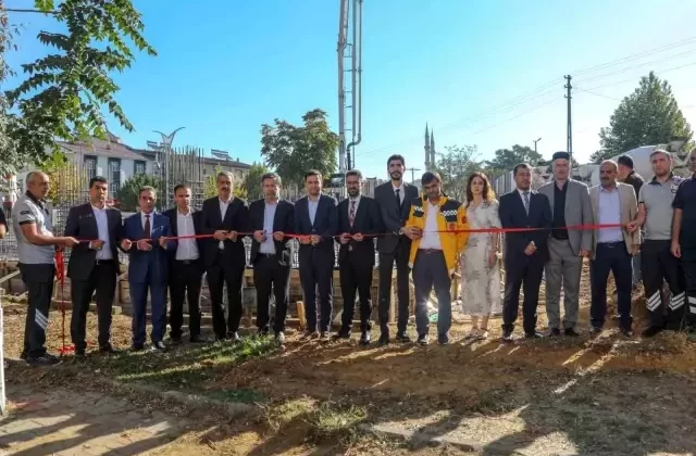 Bingöl’ün Genç İlçesinde Toplum Sağlığı Merkezi ve 112 İstasyonunun Temeli Atıldı