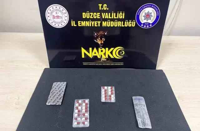 Düzce’de Uyuşturucu Operasyonu: 52 Hap Ele Geçirildi, 1 Tutuklama