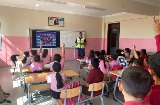 Gaziantep’te 225 Öğrenciye Güvenli Trafik Eğitimi Verildi