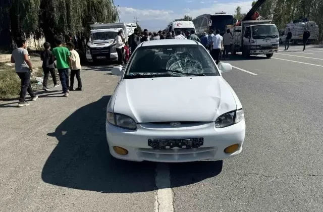 Iğdır’da Çocuğa Otomobil Çarptı, Hastaneye Kaldırıldı