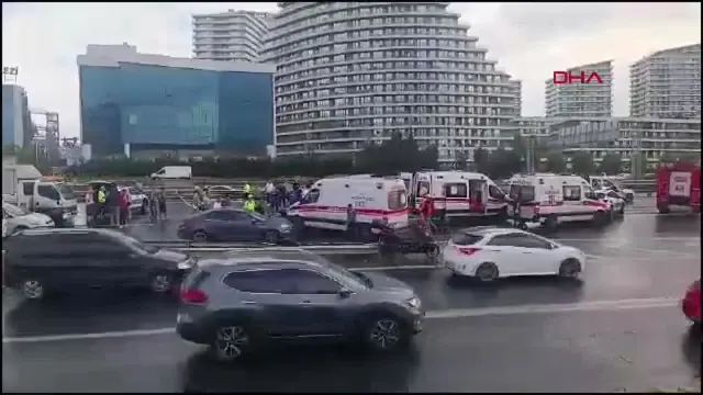 İstanbul’da zincirleme trafik kazası: Ölü ve yaralılar var