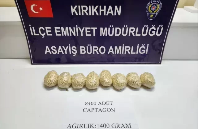 Kırıkhan’da Uyuşturucu Hap Operasyonu: 8 Bin 400 Hap Ele Geçirildi