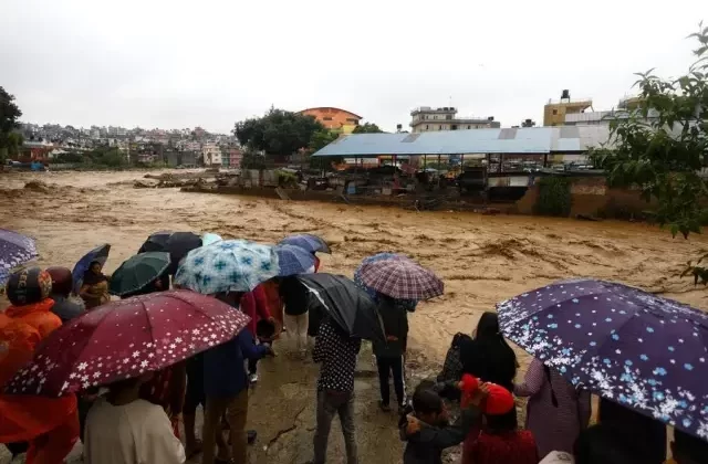 Nepal’de Heyelan ve Seller 104 Can Aldı