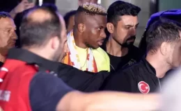 Resmi hesaptan olay gönderme! Osimhen transferi Galatasaray ve Chelsea’yi birbirine düşürdü