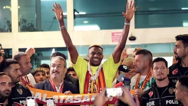 Victor Osimhen resmen Galatasaray’da! İşte kazanacağı para