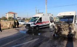 Aksaray’da öğrenci servisi ile TIR çarpıştı 10 öğrenci yaralandı