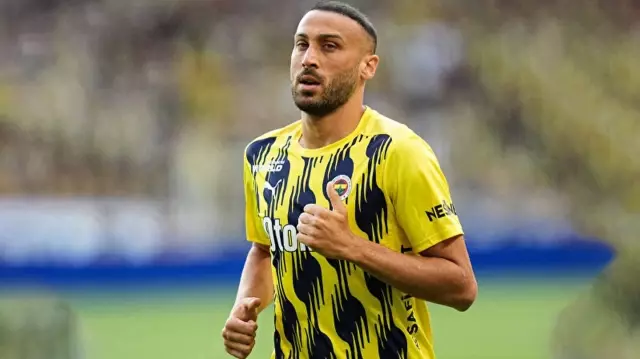 Cenk Tosun Fenerbahçe’den ayrılıyor