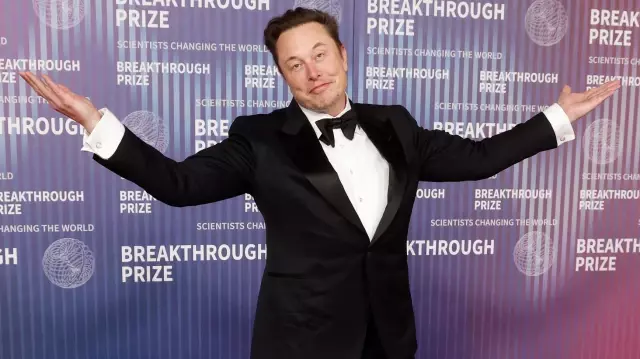 Elon Musk, her gün bir kişiye 1 milyon dolar ödül verecek