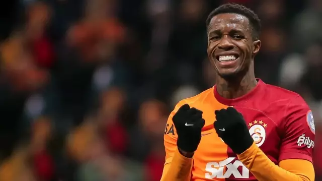 Galatasaray’dan kaçarak giden Zaha, yeni takımında kadro dışı kaldı