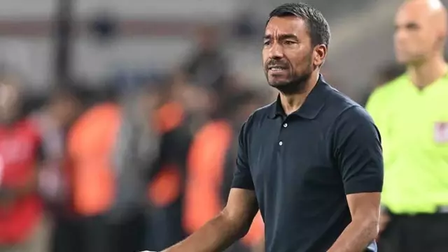 Giovanni van Bronckhorst’dan puan kaybı sonrası çarpıcı itiraf