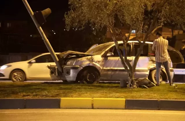 Hatay’da Trafik Kazası: Sürücü Yaralandı