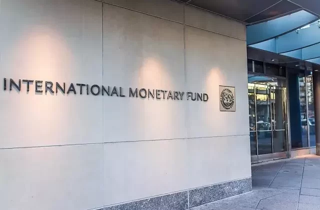 IMF’den El Salvador’a Bitcoin uyarısı