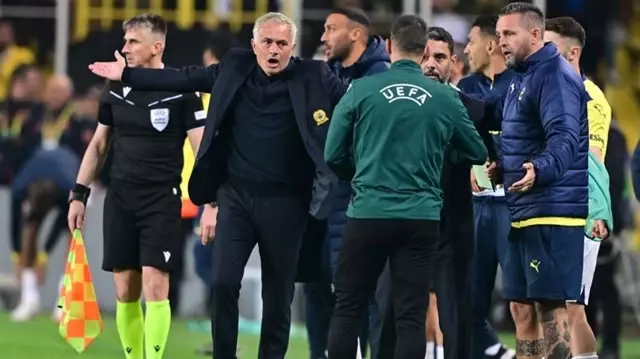 Mourinho’nun kaç maç ceza alacağı belli oldu