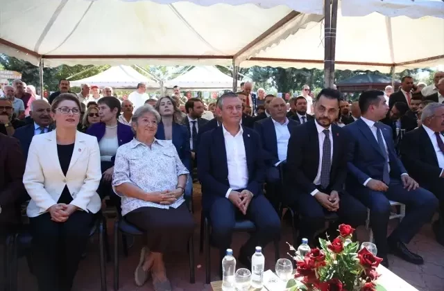 Özgür Özel: ‘Yaşar Kemal’in Cesaretiyle Mücadele Edeceğiz’