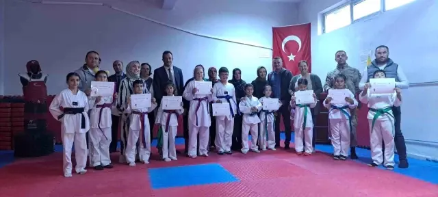 Posof’ta Minik Taekwondocuların Kuşak Heyecanı