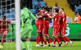 Sivasspor, Adana Demirspor’u deplasmanda 4-2 yendi