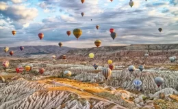 Türkiye sıcak hava balonu turizmi rekora koşuyor