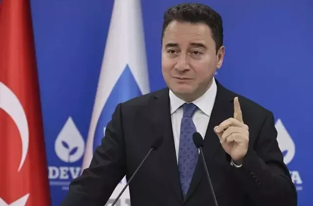 Ali Babacan, DEVA Partisi’nin Cumhurbaşkanı adayını şimdiden açıkladı