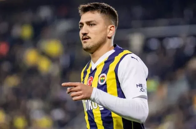 Cengiz Ünder, ezeli rakibe gidiyor