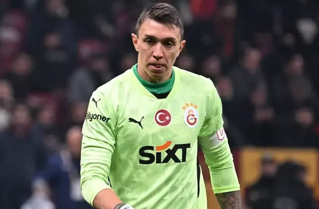 Fernando Muslera rekor kırdı