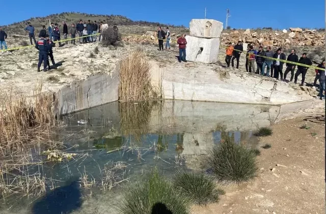 İki kuzen mermer ocağındaki su dolu çukurda boğuldu