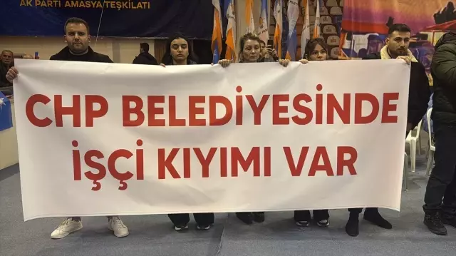 İşten atılan belediye çalışanları başkana böyle tepki gösterdi