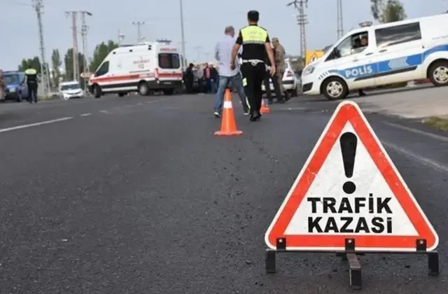 İzmir’de tır kazası: İki kişi hayatını kaybetti