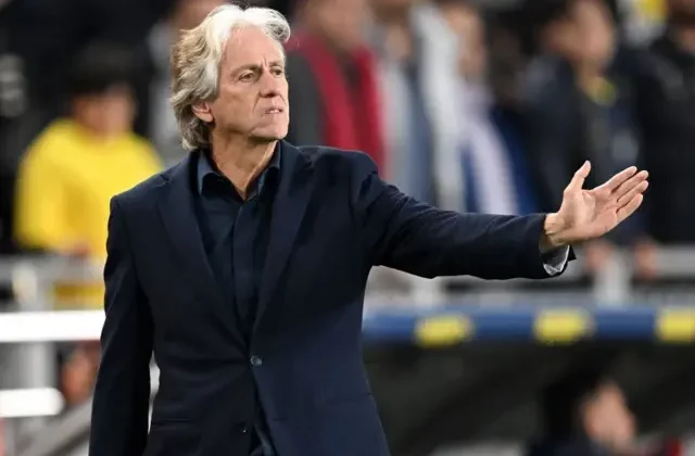 Jorge Jesus Neymar’ın kalemini kırdı