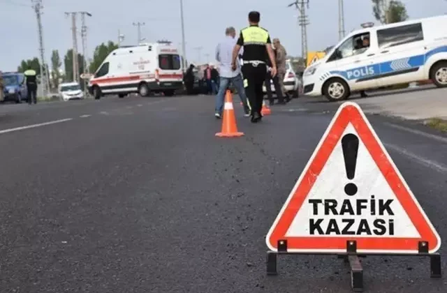 Kadıköy’de trafik kazası: 22 yaşındaki genç hayatını kaybetti, sürücü serbest kaldı