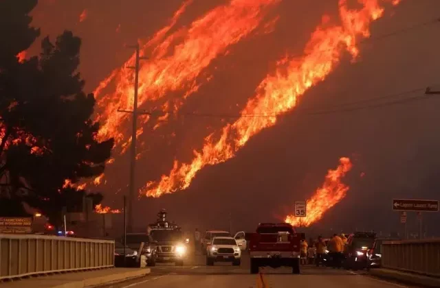 Los Angeles’ta yeniden yangın çıktı! 30 binden fazla kişi için tahliye emri