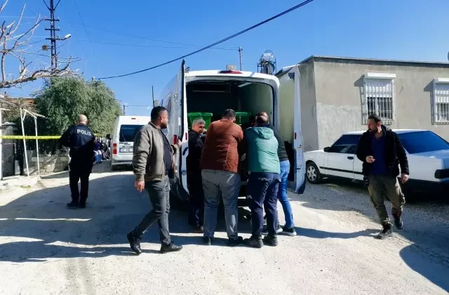 Mersin’de torun, dedesini ve babaannesini bıçaklayarak öldürdü