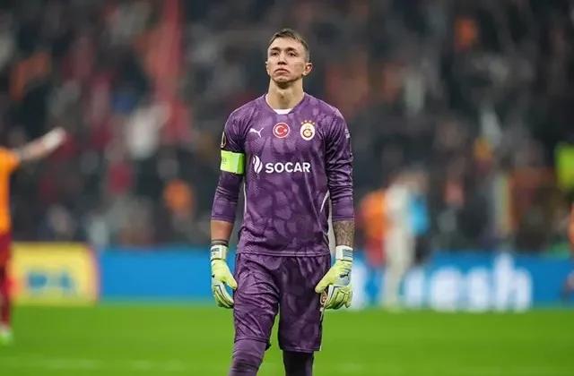 Muslera gitmek istediği takımları açık açık söyledi